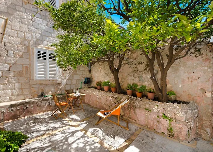 Residence Two Oranges